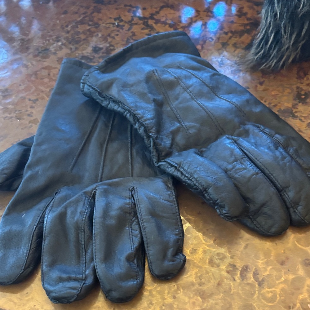 3M Thinsulate Black Leather Gloves